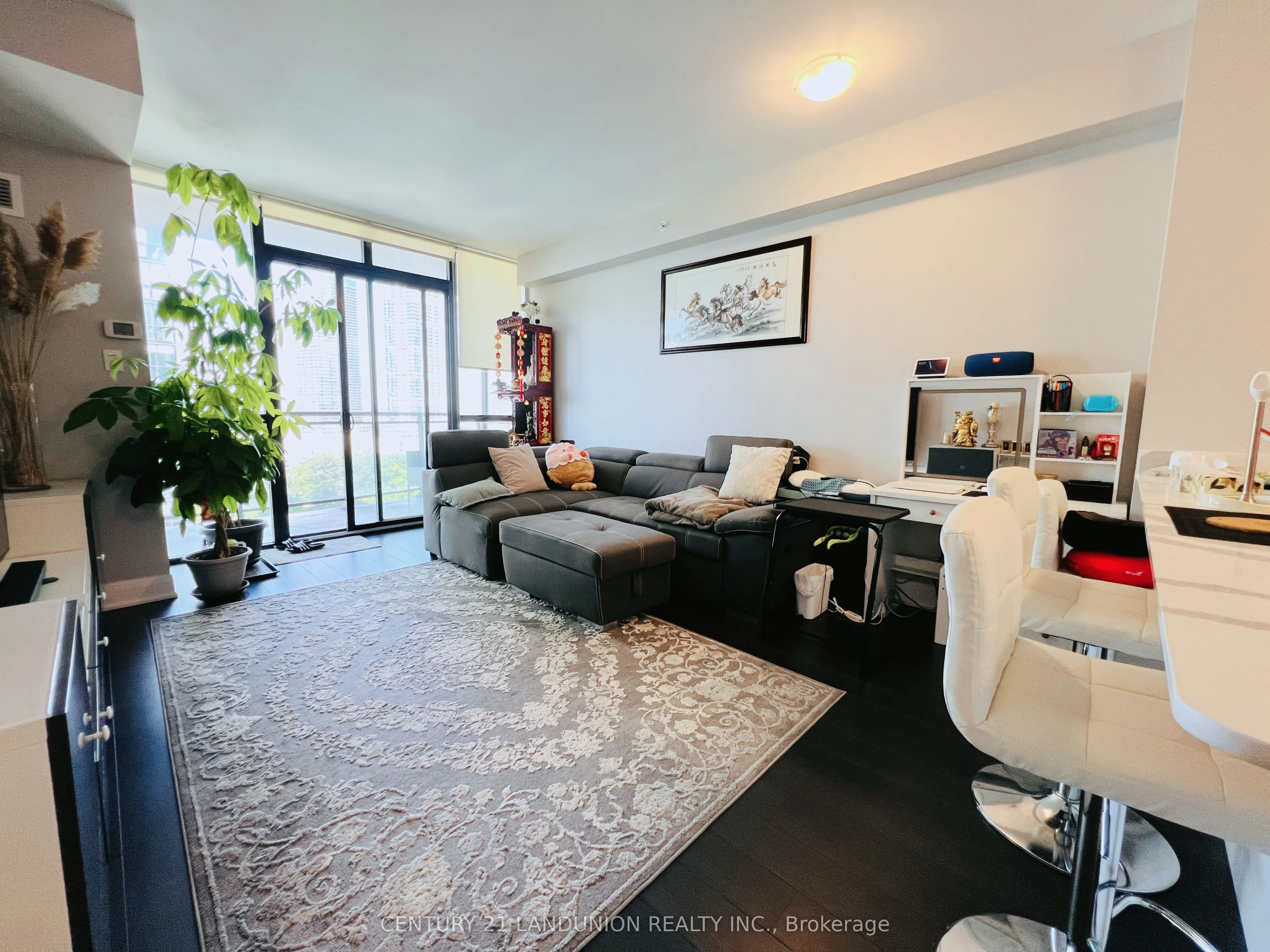 2900 Highway 7 Road, #1305