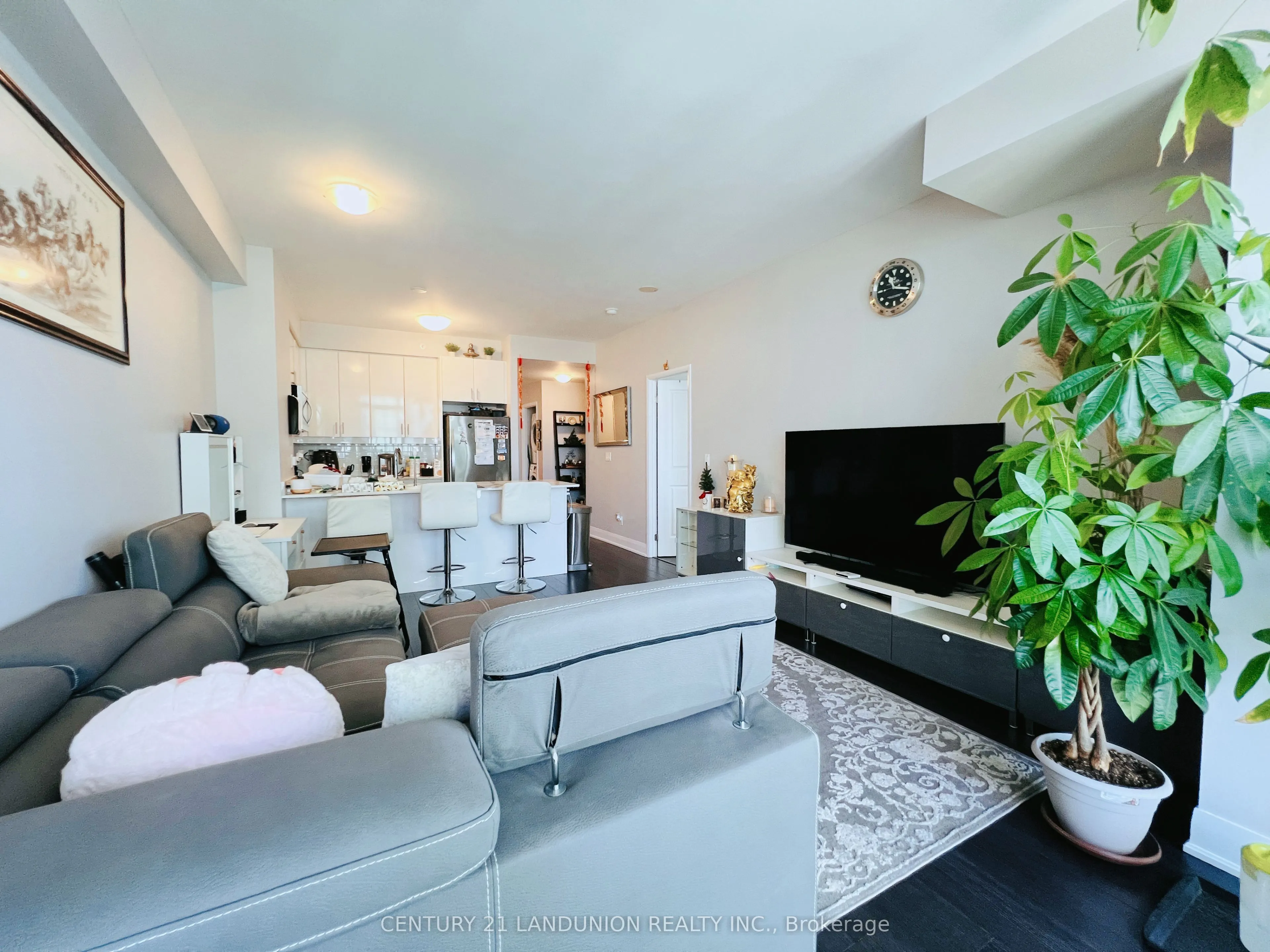 2900 Highway 7 Road, #1305