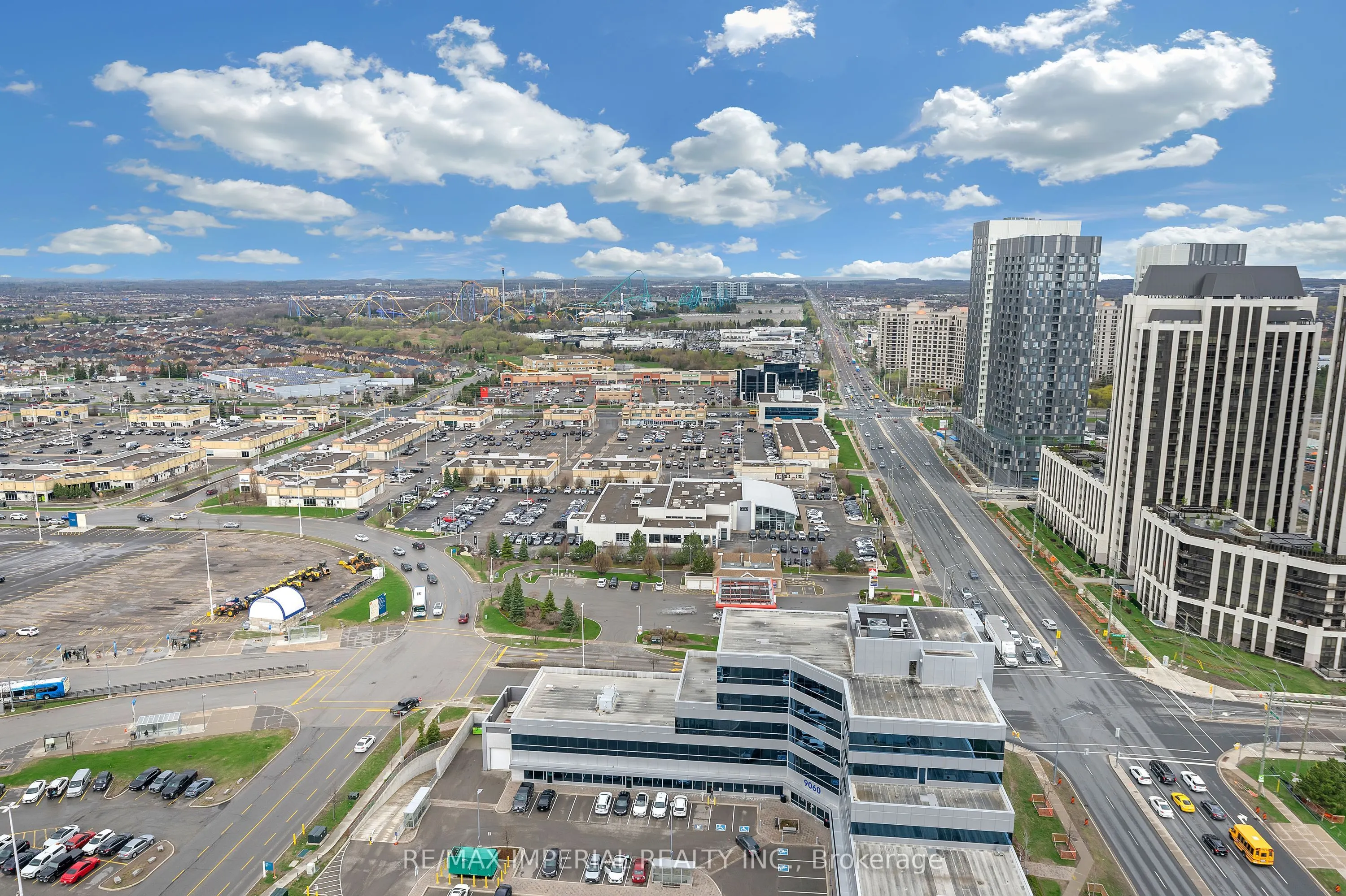 9000 Jane Street, #PH106