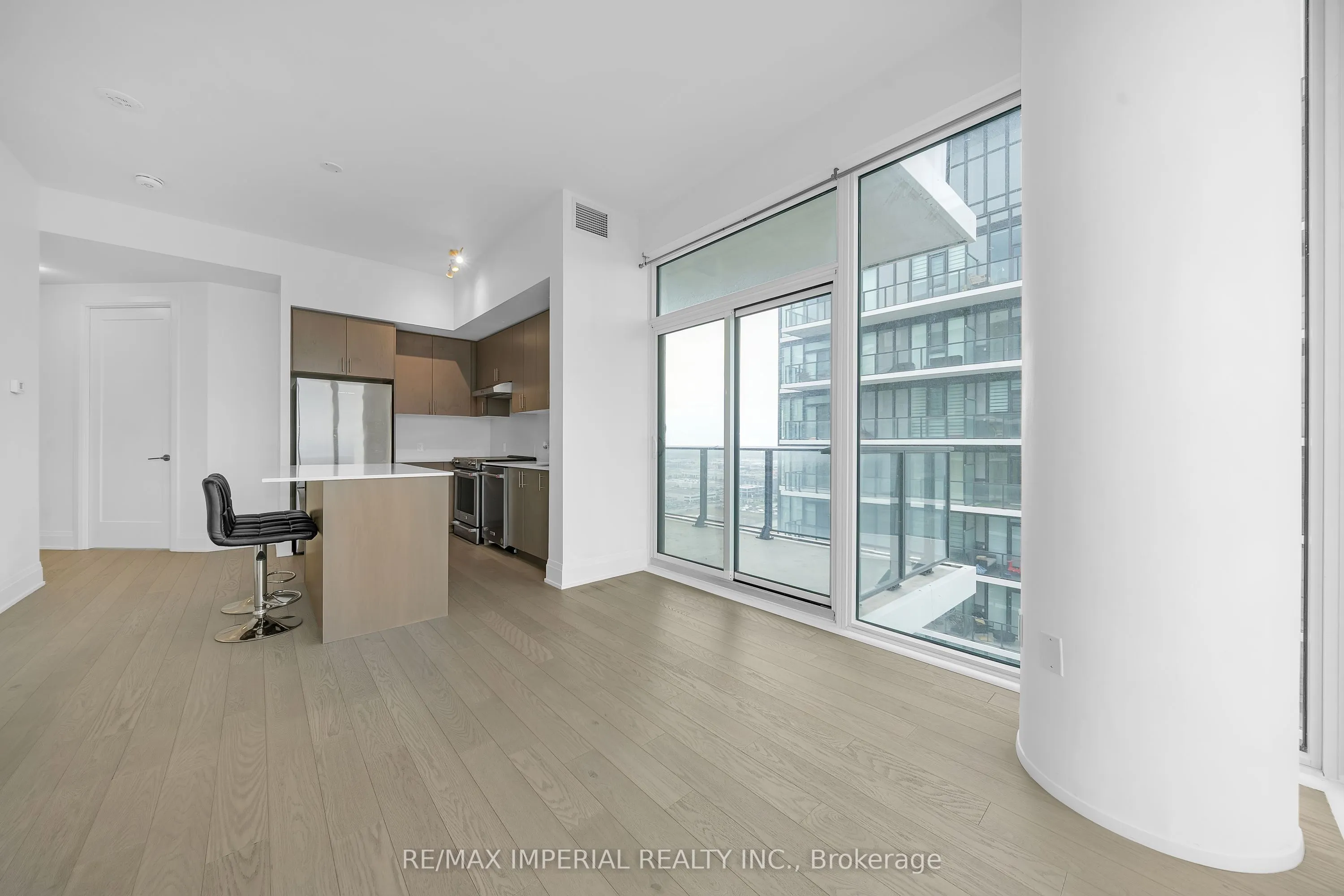 9000 Jane Street, #PH106