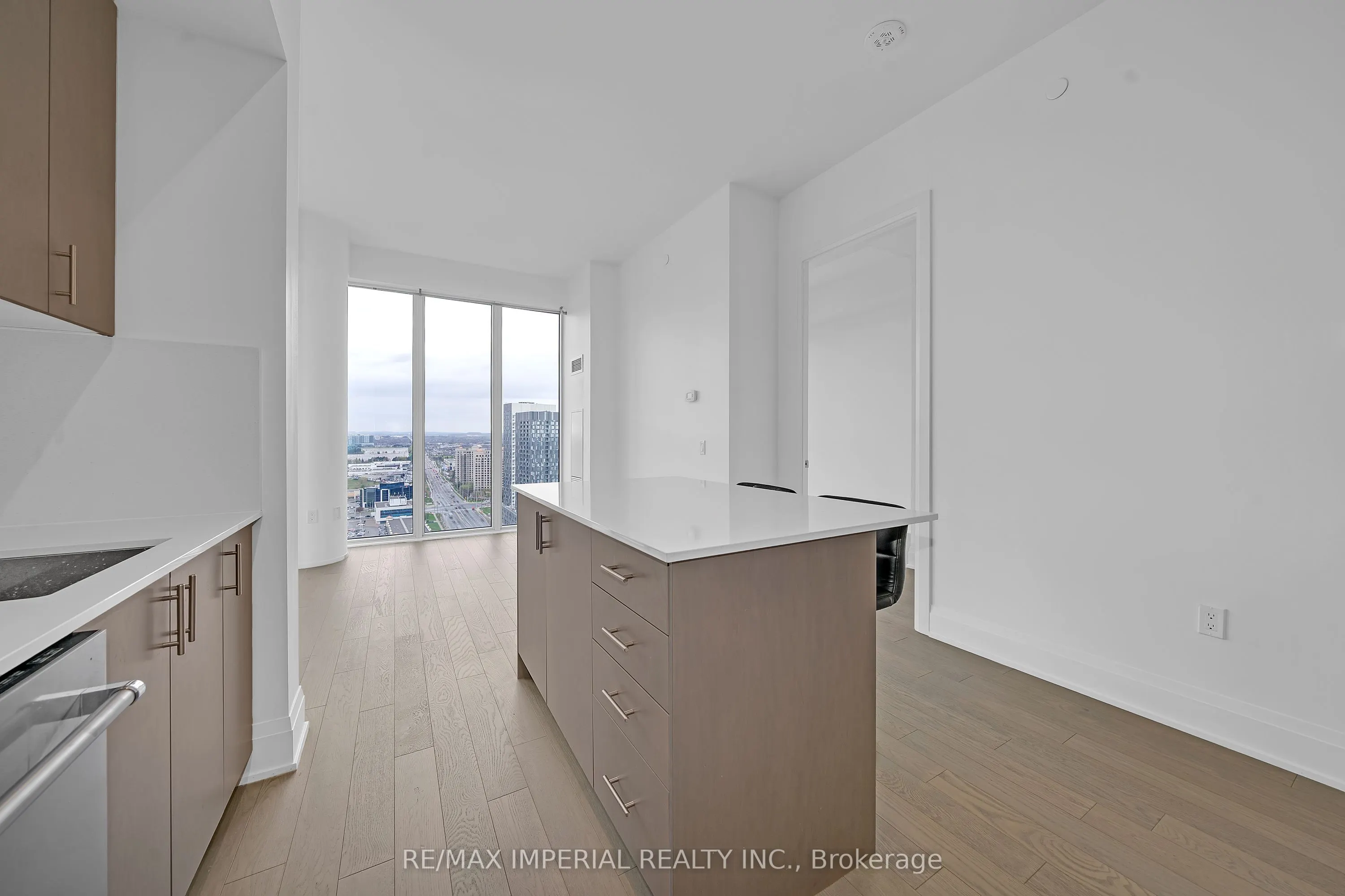 9000 Jane Street, #PH106