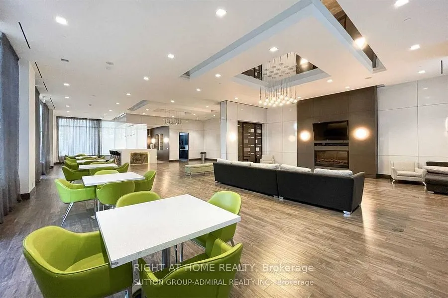 7890 Bathurst Street, #2302