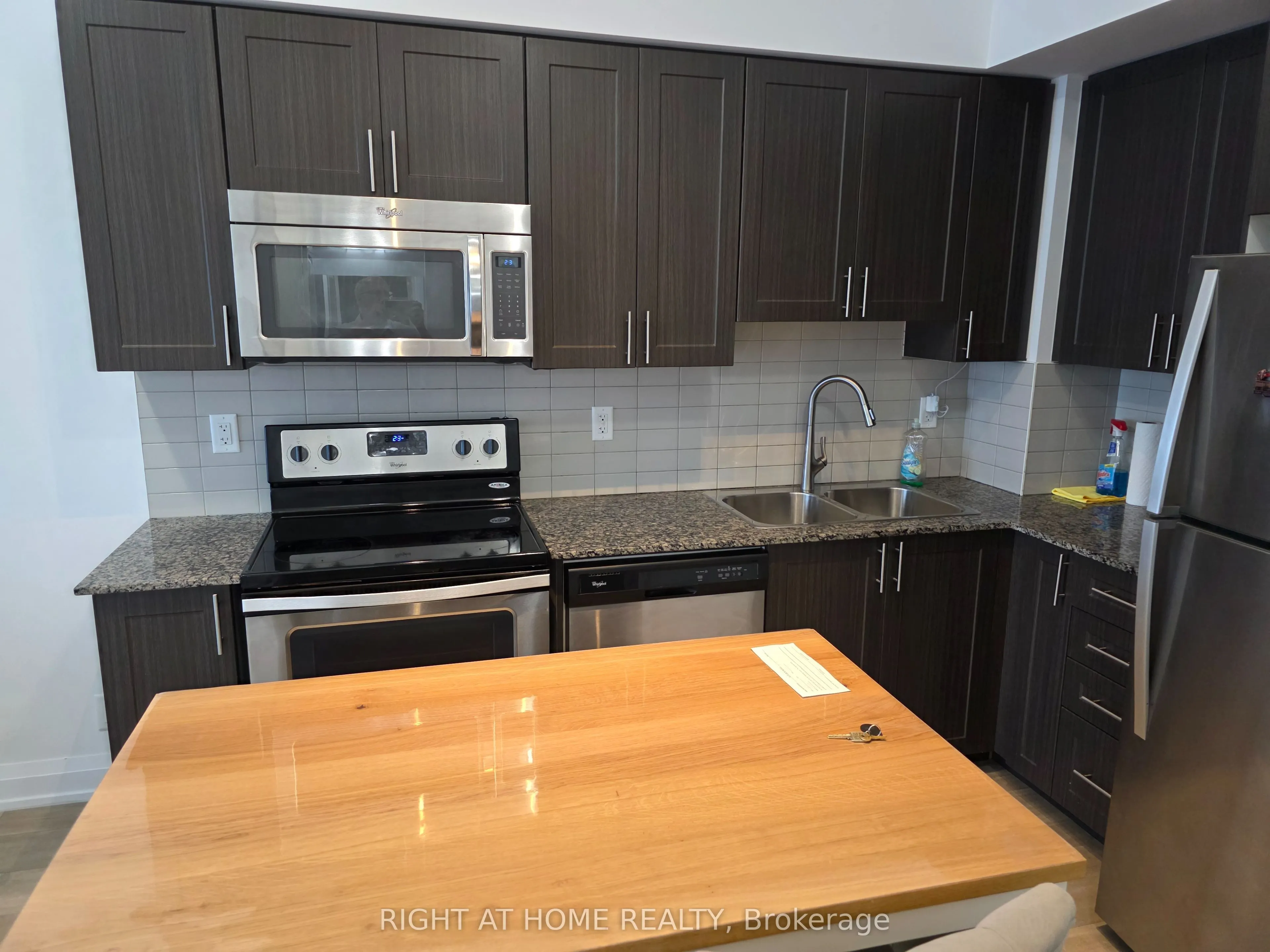 7890 Bathurst Street, #2302