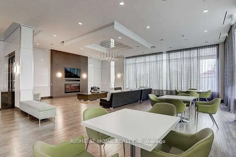 7890 Bathurst Street, #2302