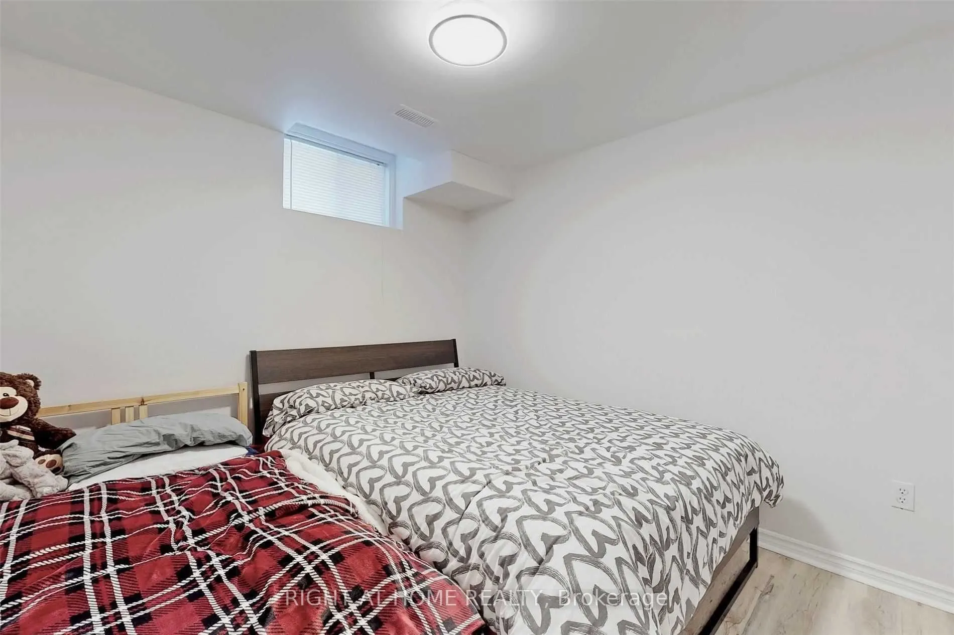 92 Richmond Park Drive