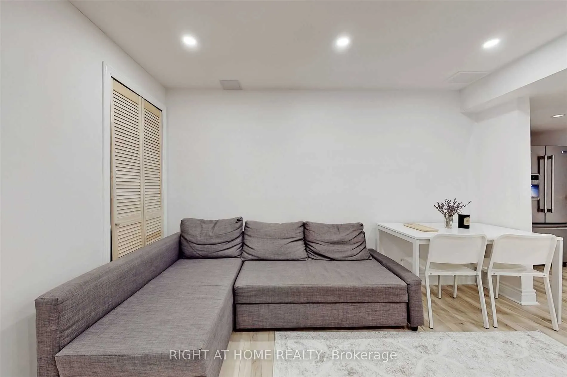 92 Richmond Park Drive