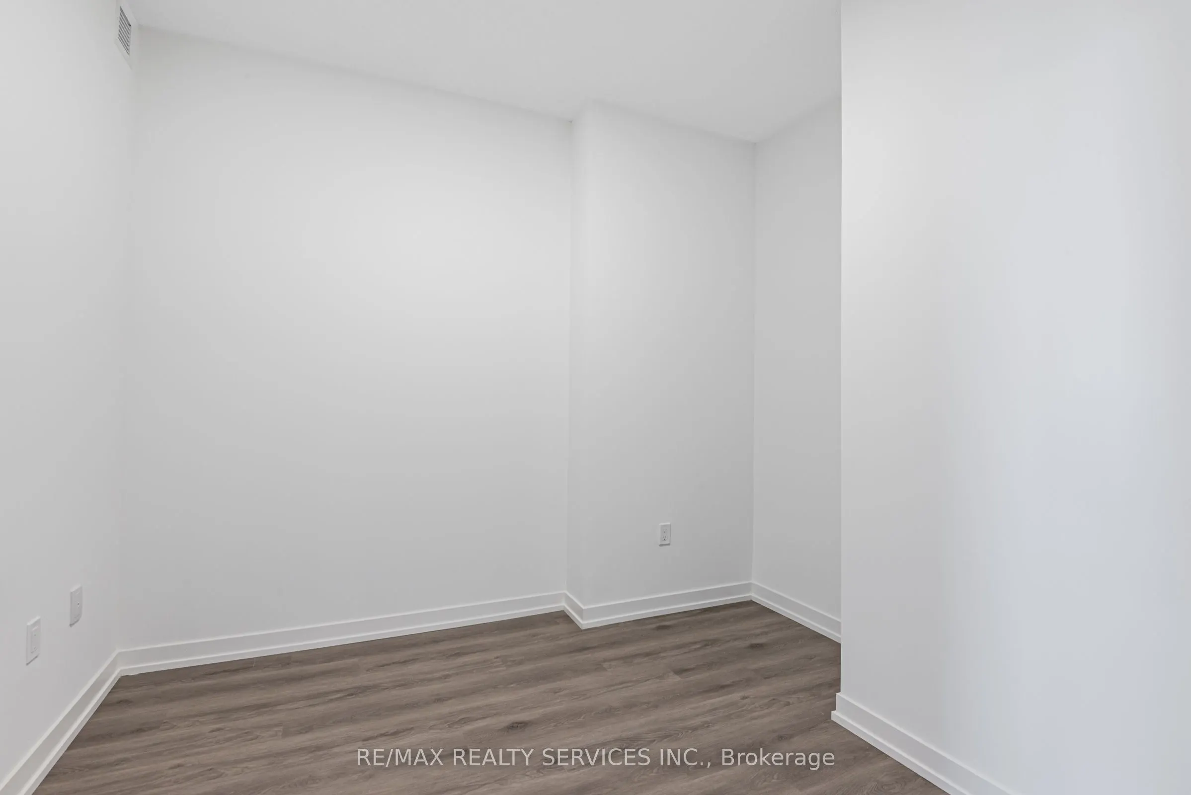 28 Interchange Way, #2009