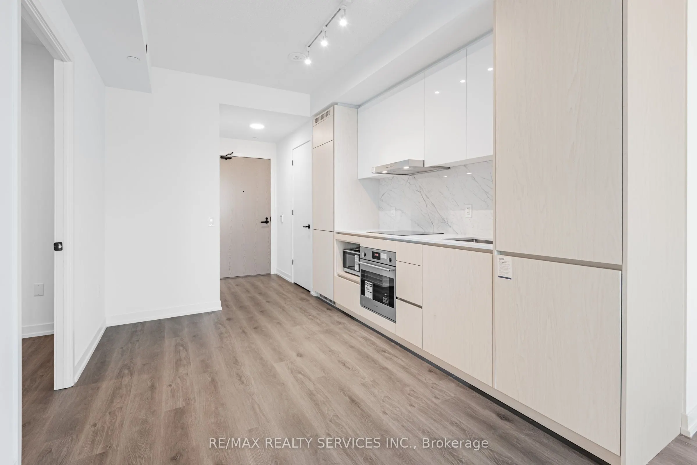 28 Interchange Way, #2009