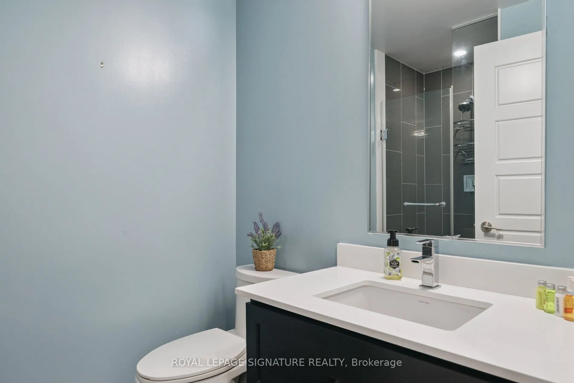 301 Sea Ray Avenue, #C305