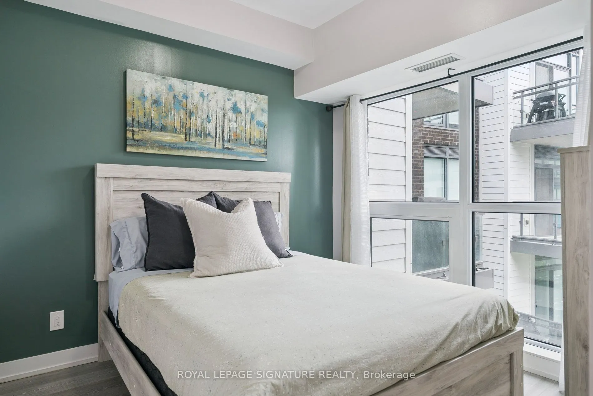 301 Sea Ray Avenue, #C305
