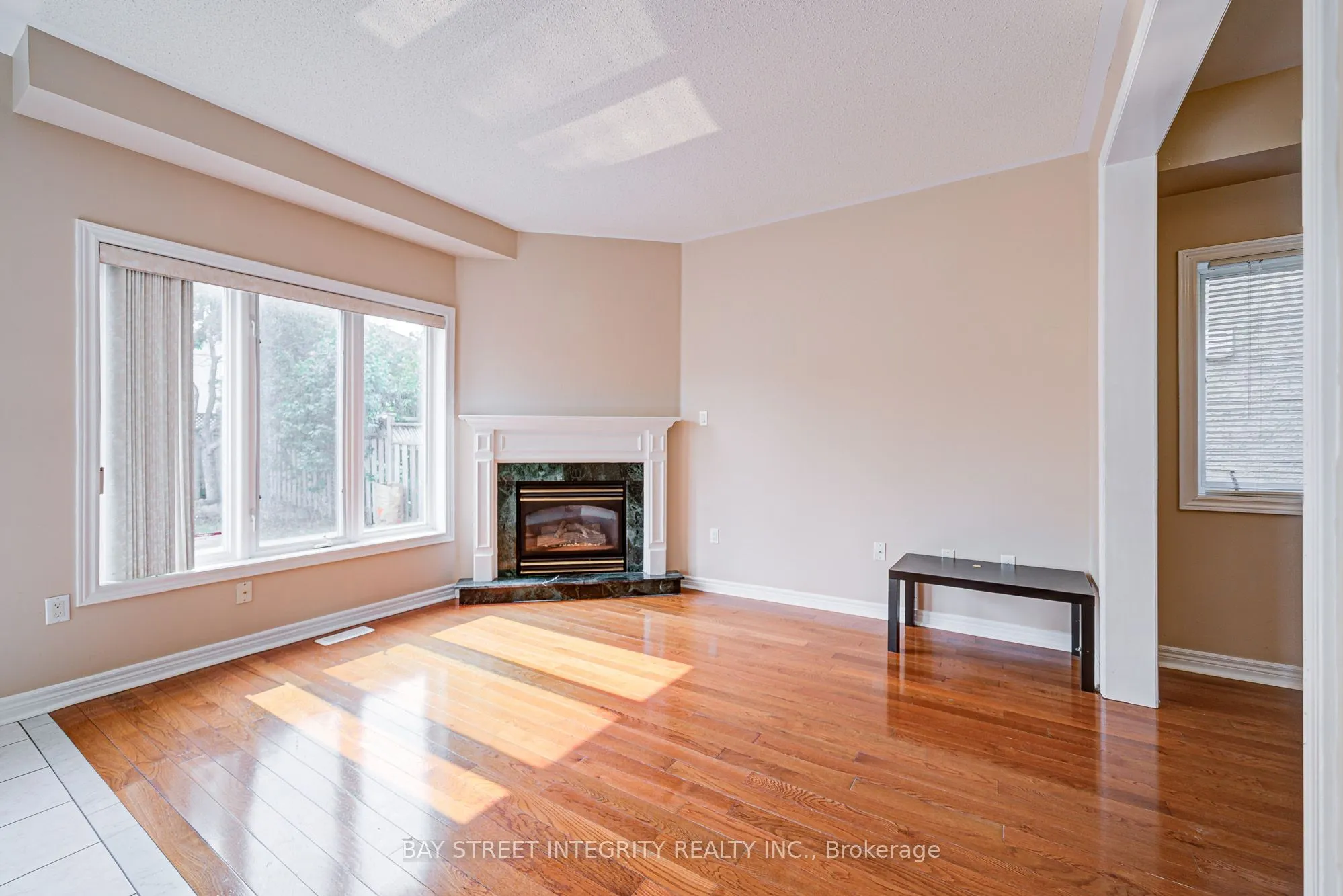 150 Peninsula Crescent
