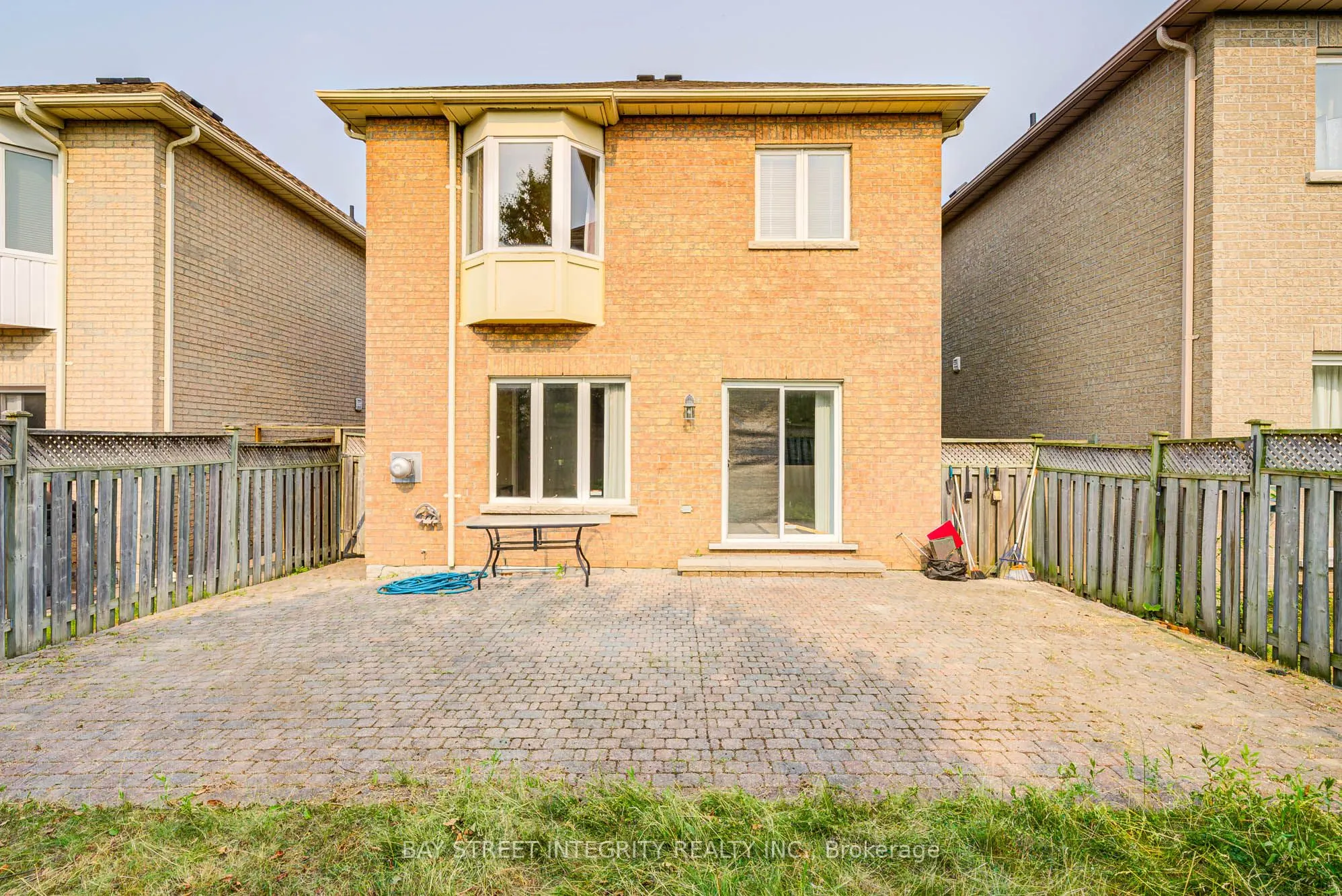 150 Peninsula Crescent