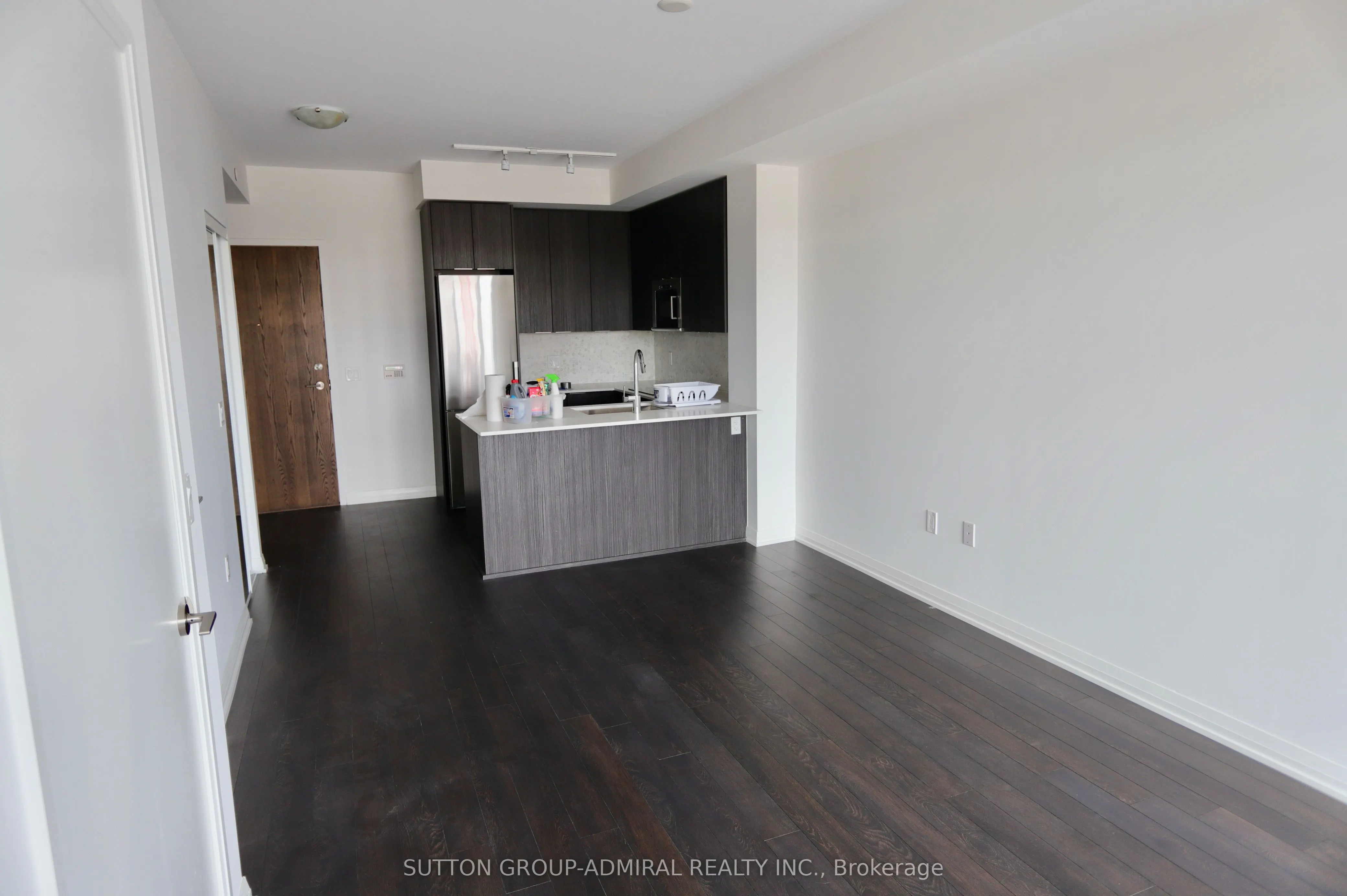 99 Eagle Rock Way, #203