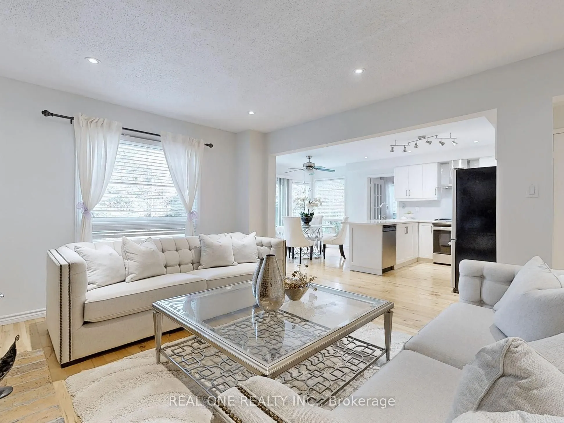 35 Aitken Circle