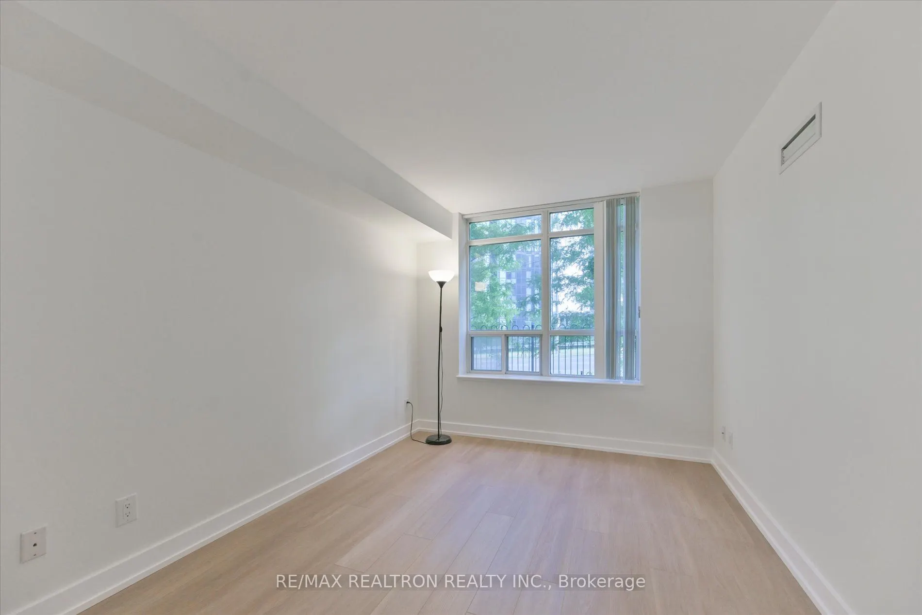 73 King William Crescent, #206