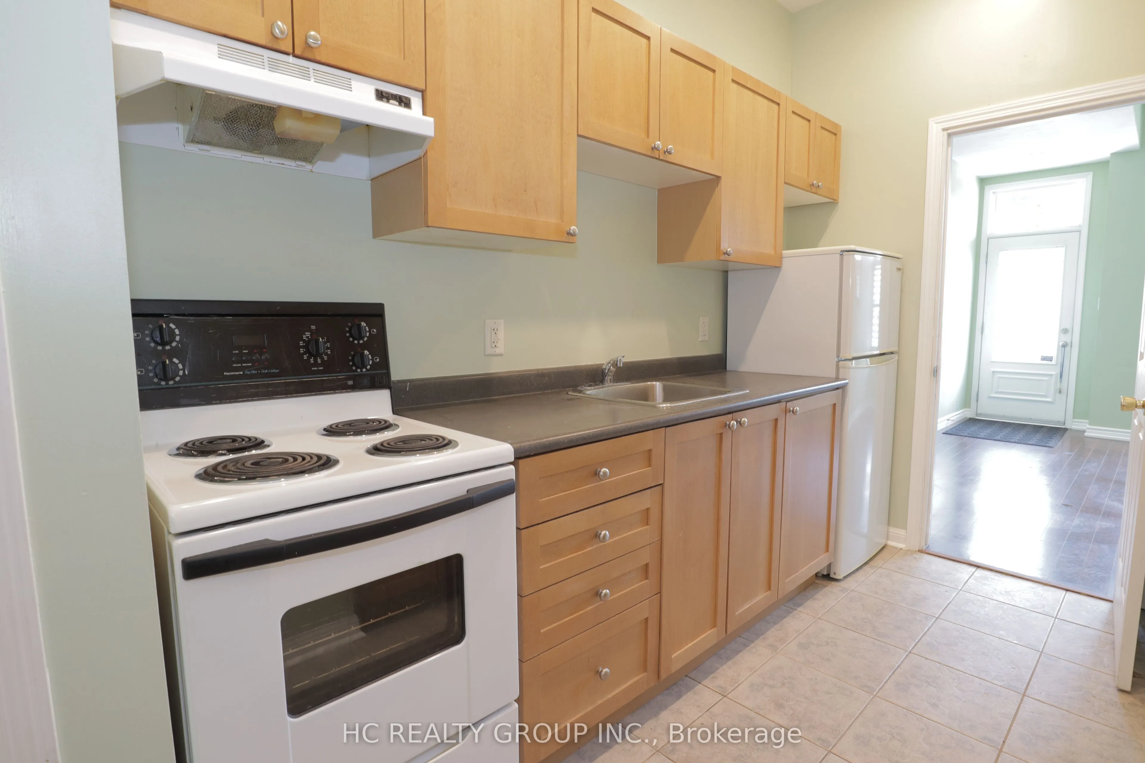 2725 Bur Oak Avenue, #2