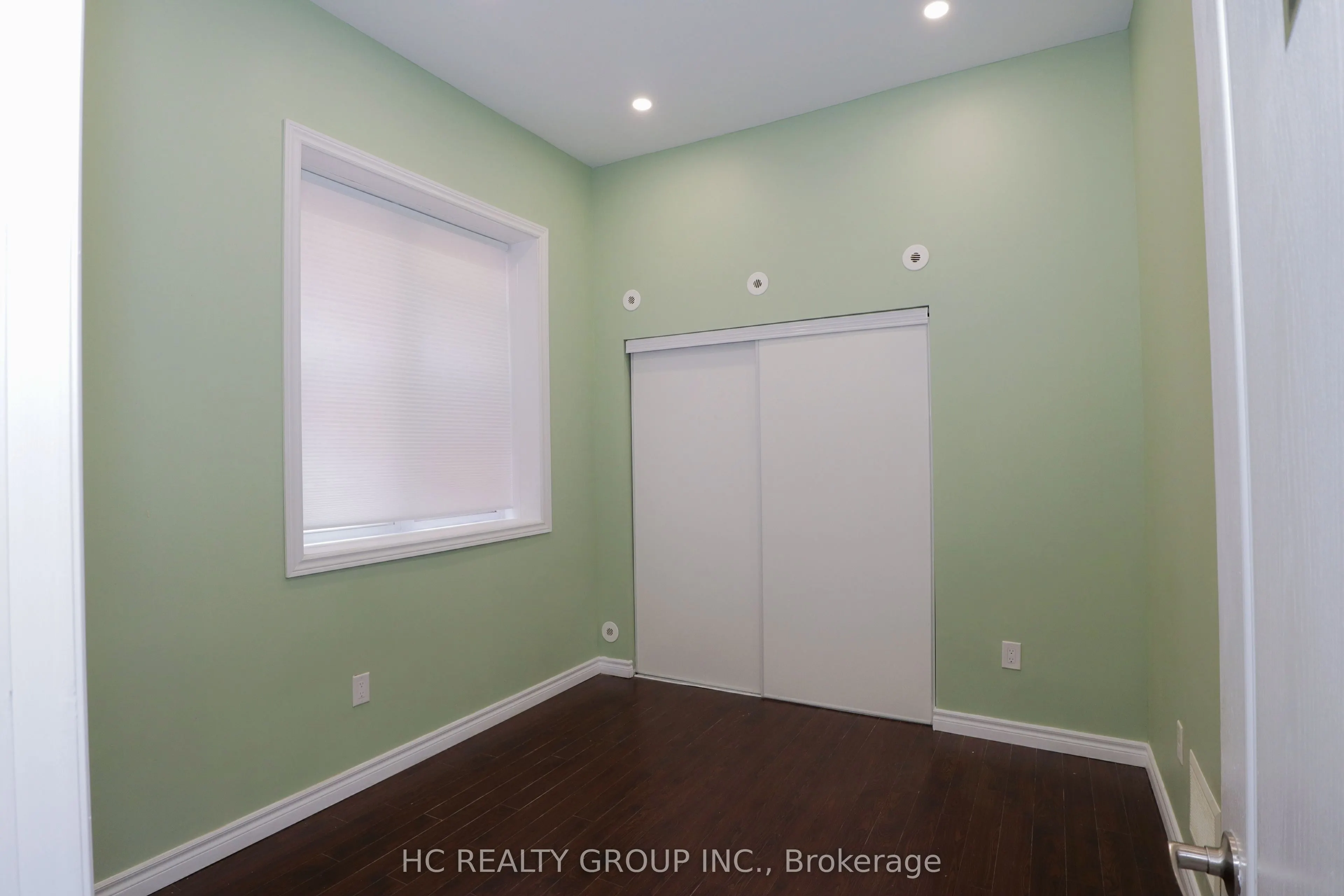 2725 Bur Oak Avenue, #2