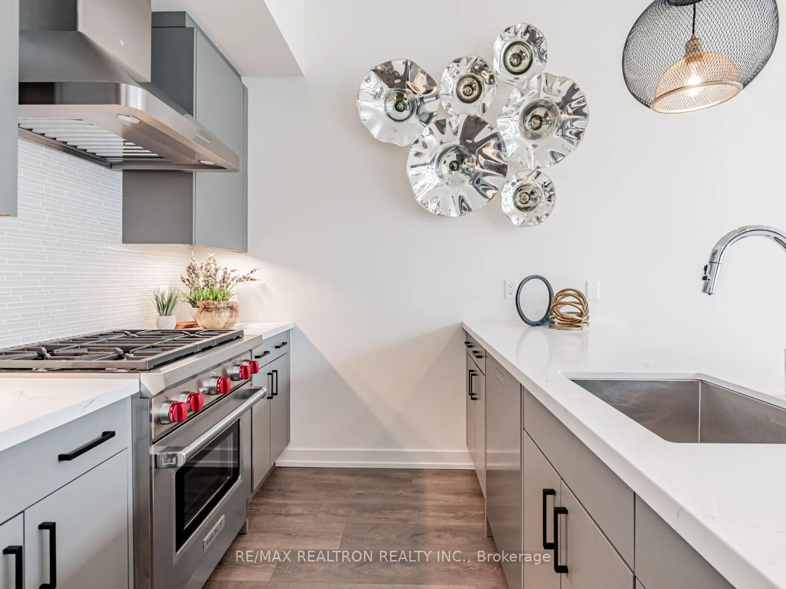 3733 Ferretti Court