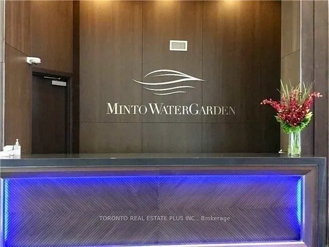 7608 Yonge Street, #206