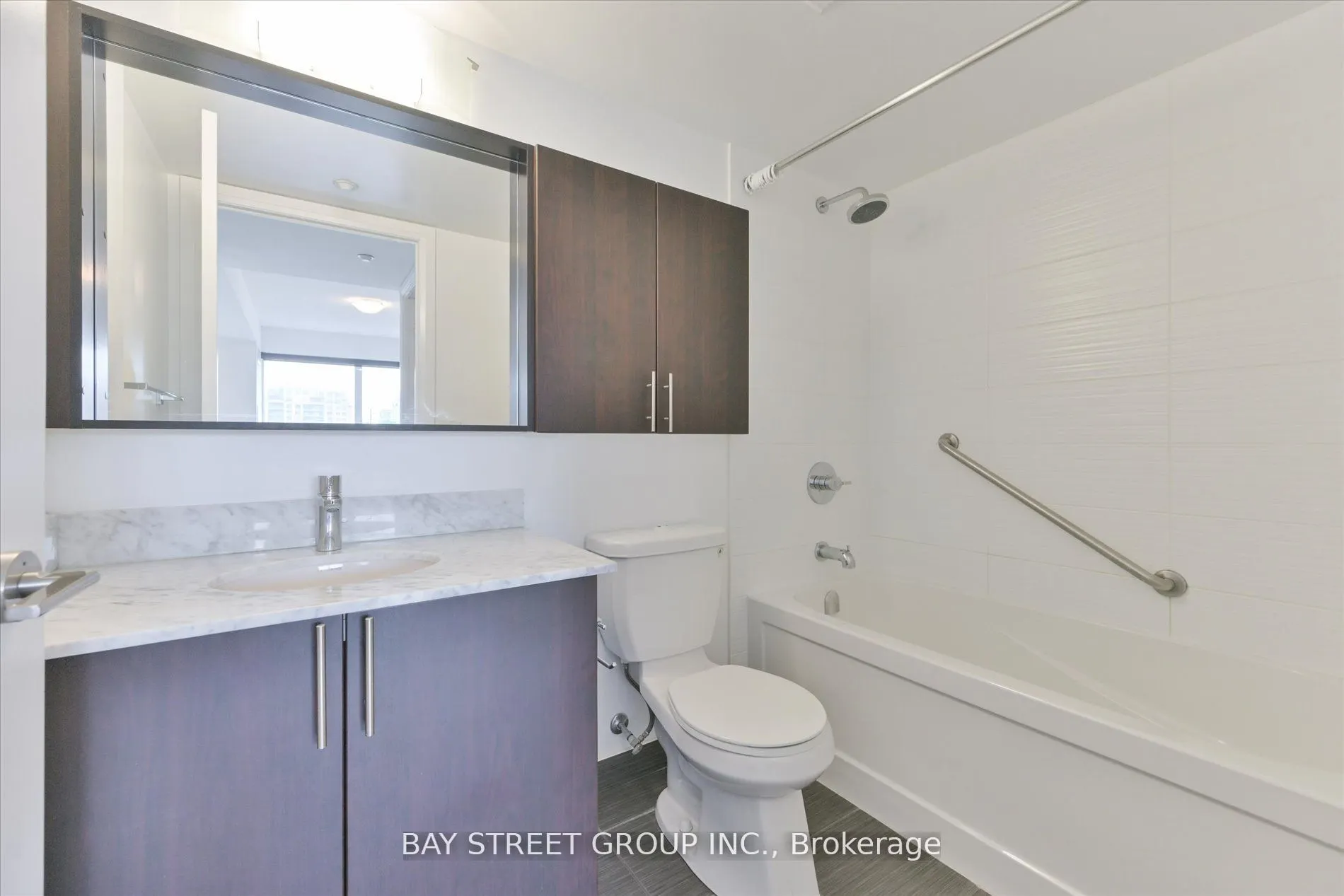 372 Highway 7 E, #306