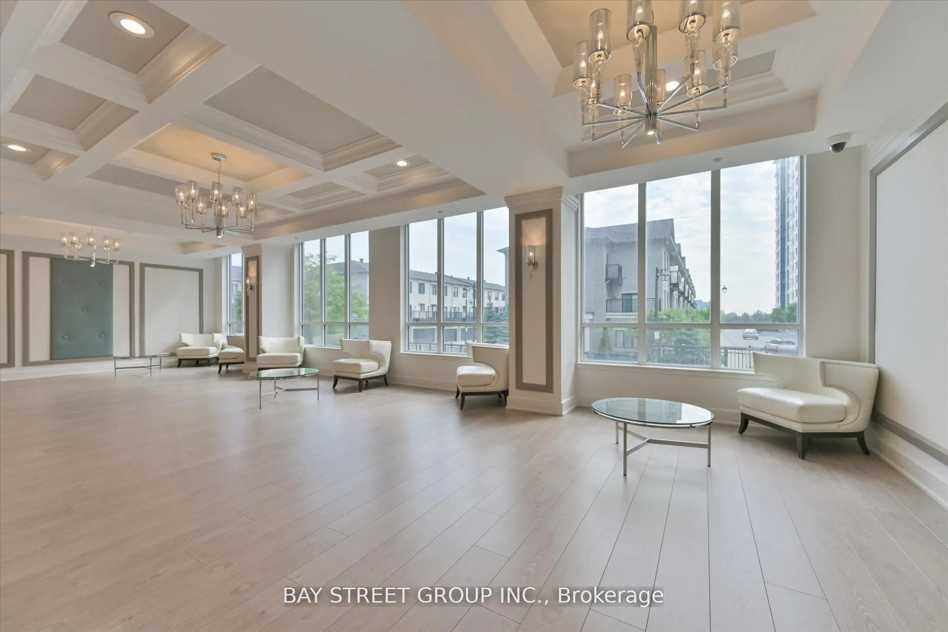 372 Highway 7 E, #306