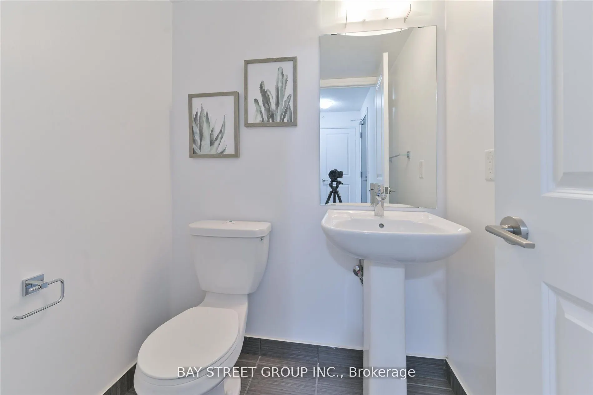 372 Highway 7 E, #306
