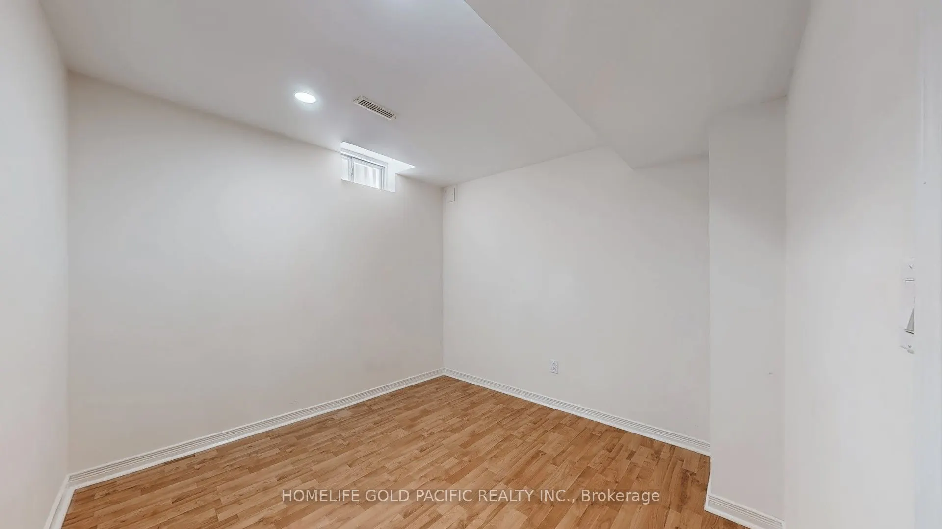 24 Elmpark Court