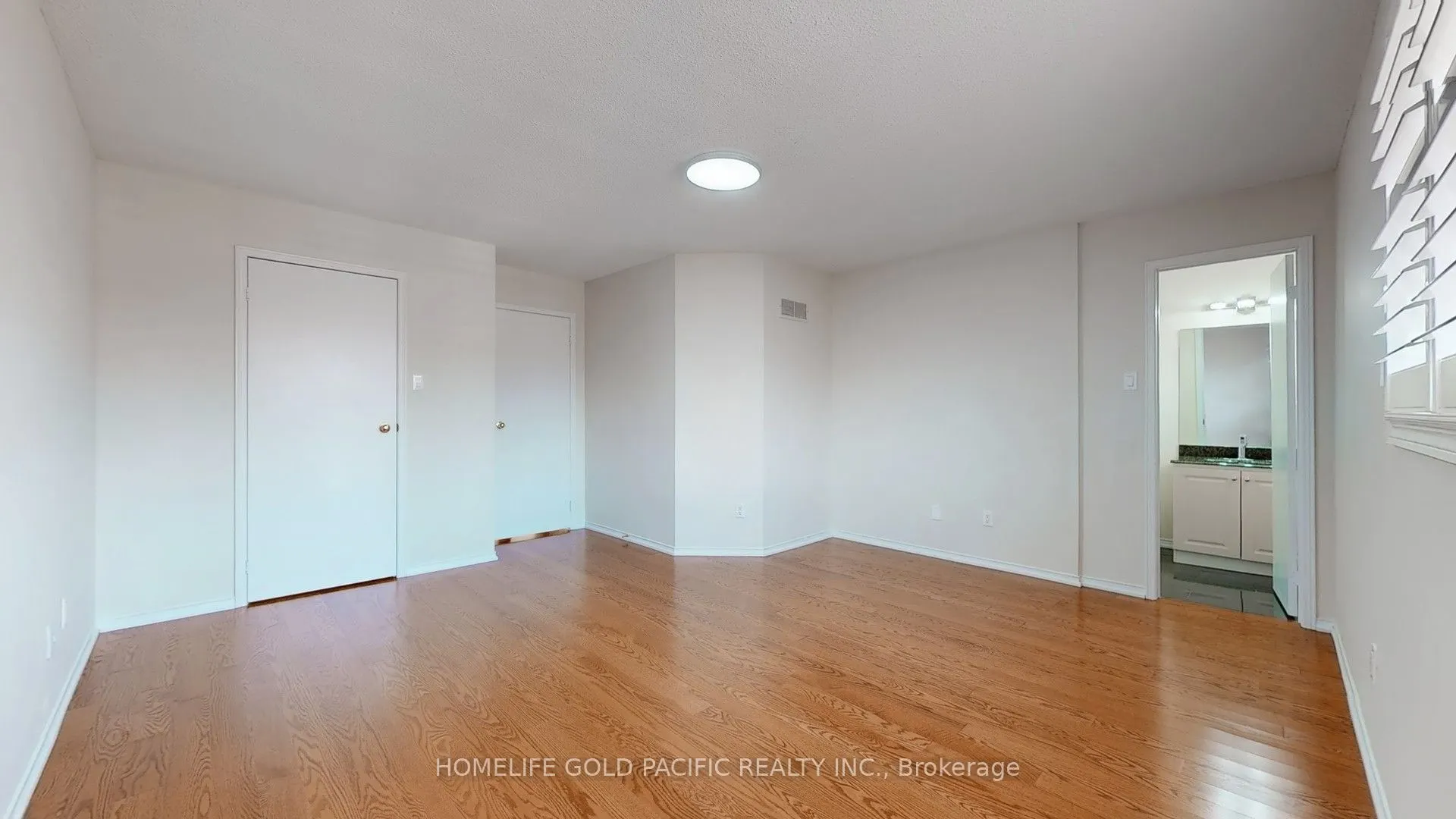 24 Elmpark Court