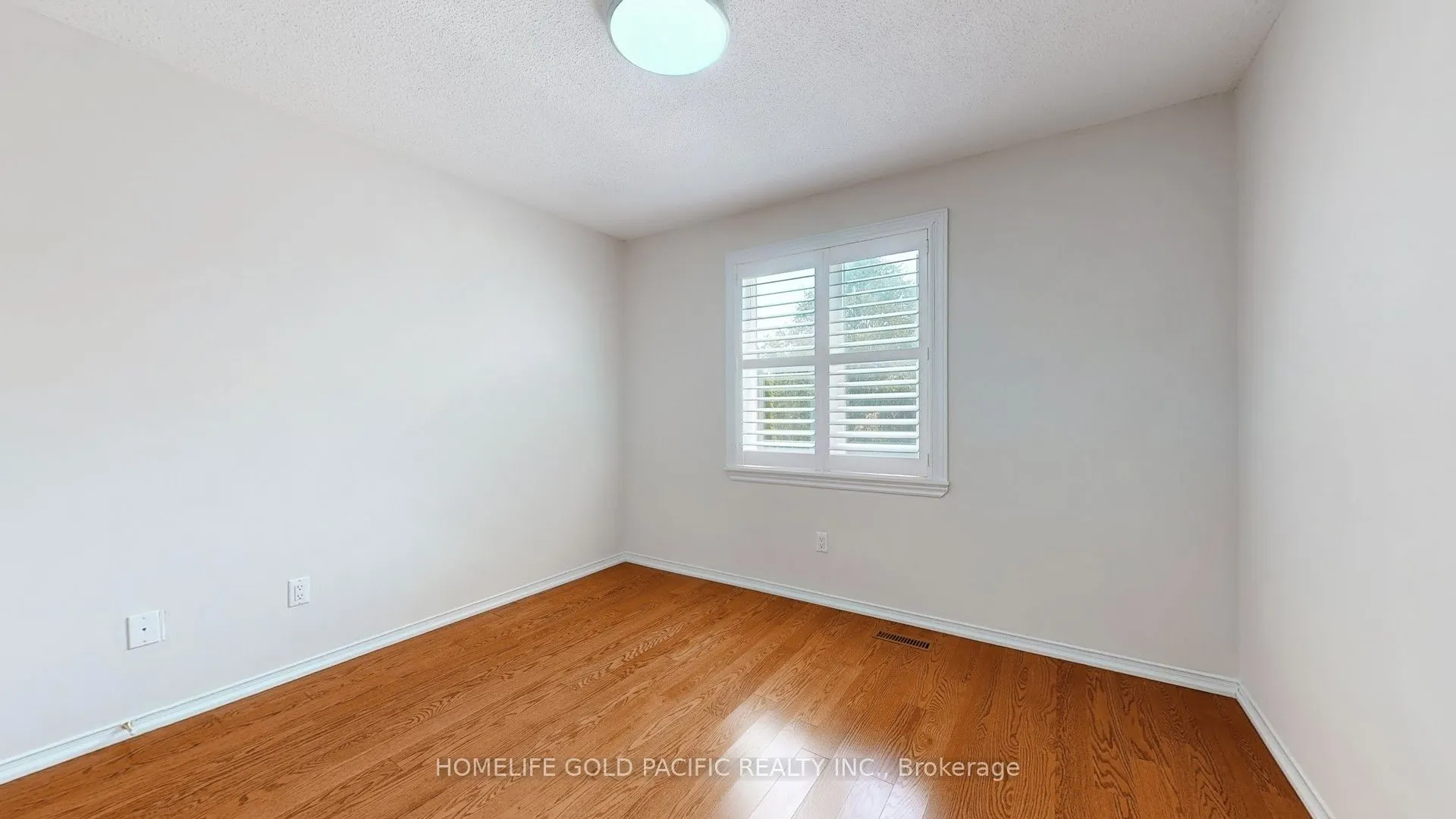 24 Elmpark Court