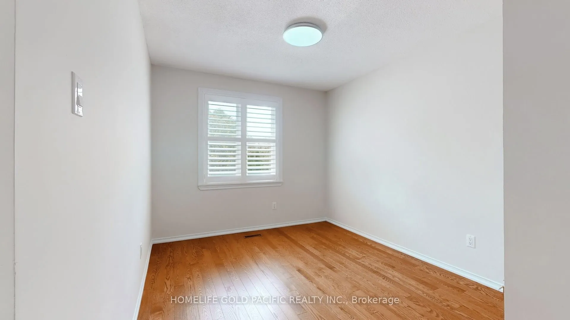 24 Elmpark Court