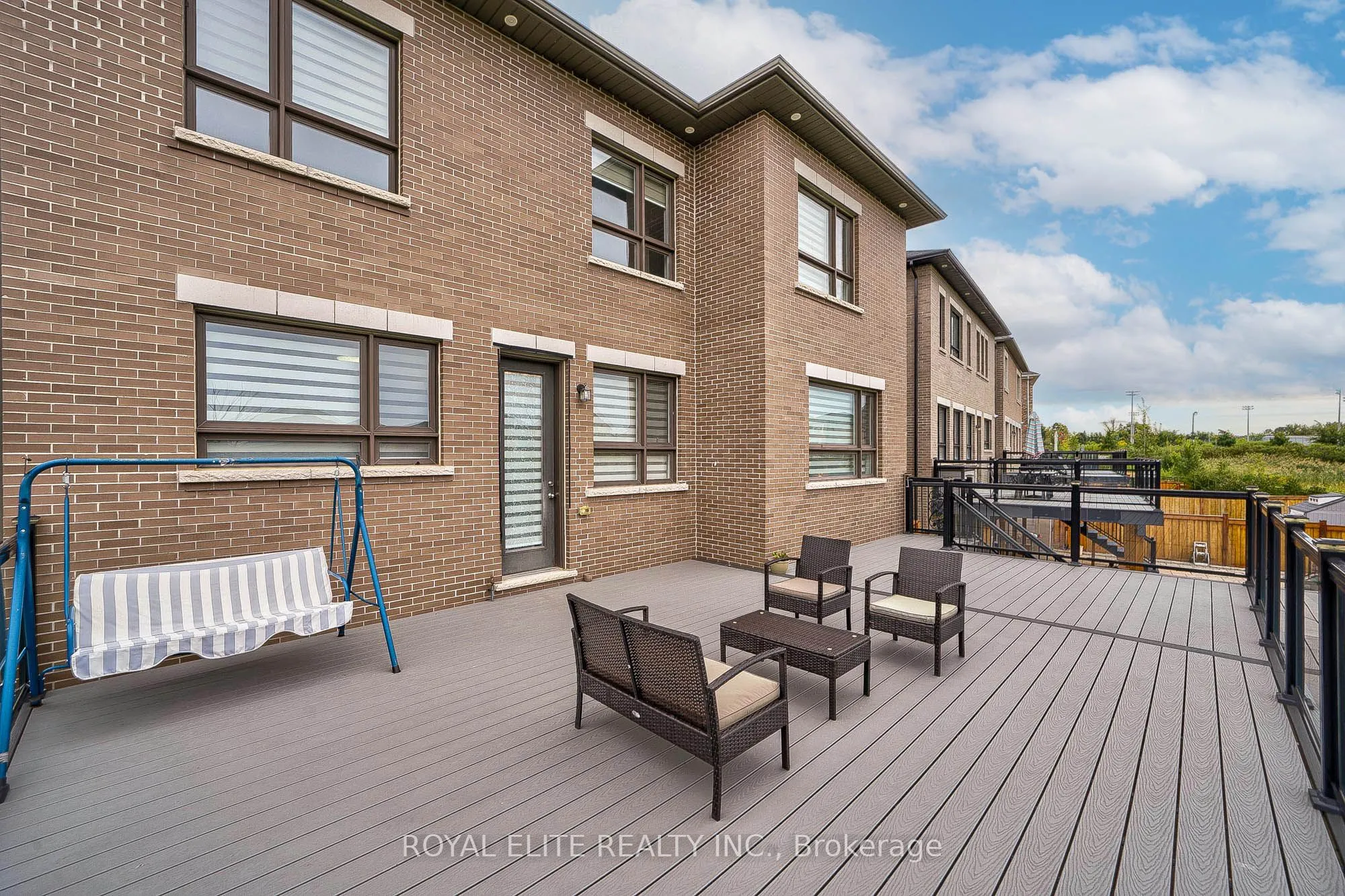 40 Conklin Crescent