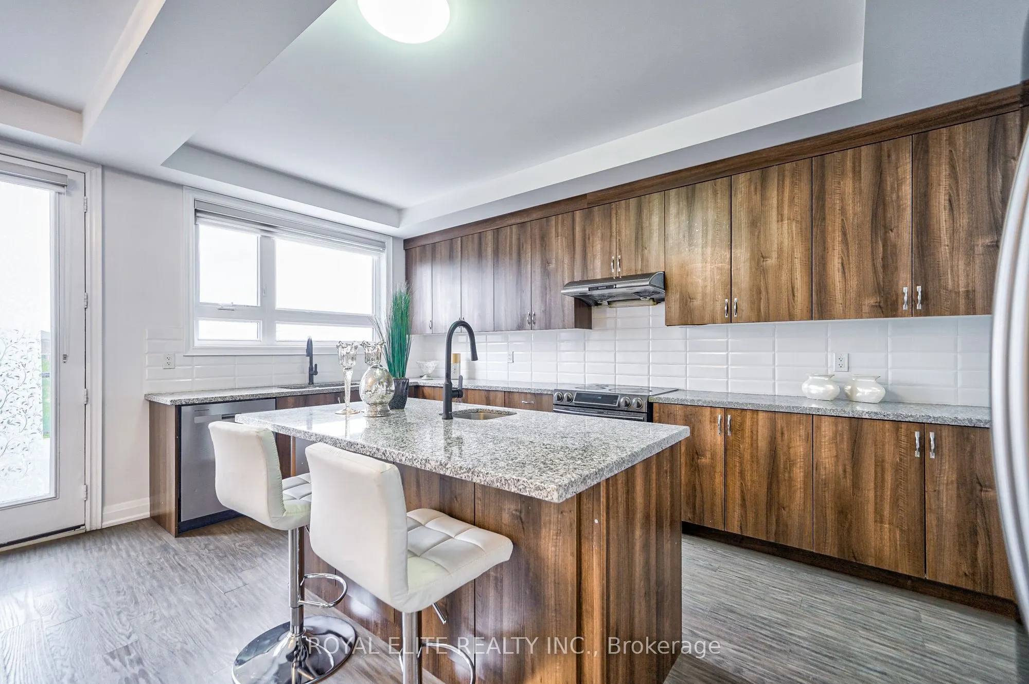 40 Conklin Crescent