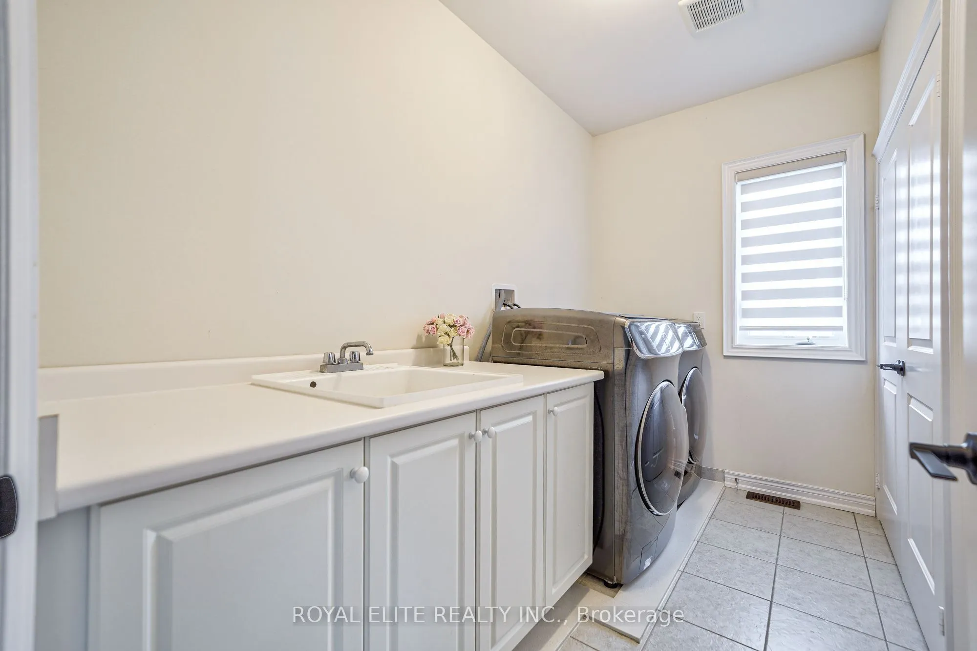 40 Conklin Crescent