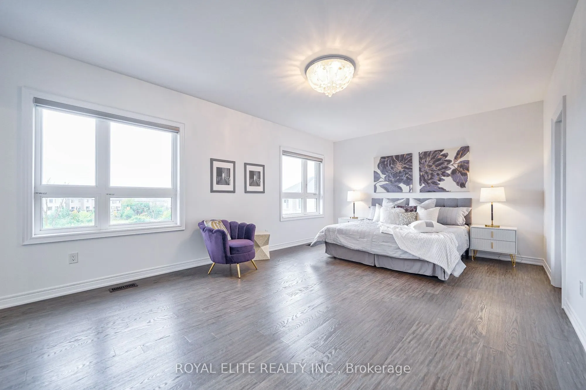 40 Conklin Crescent