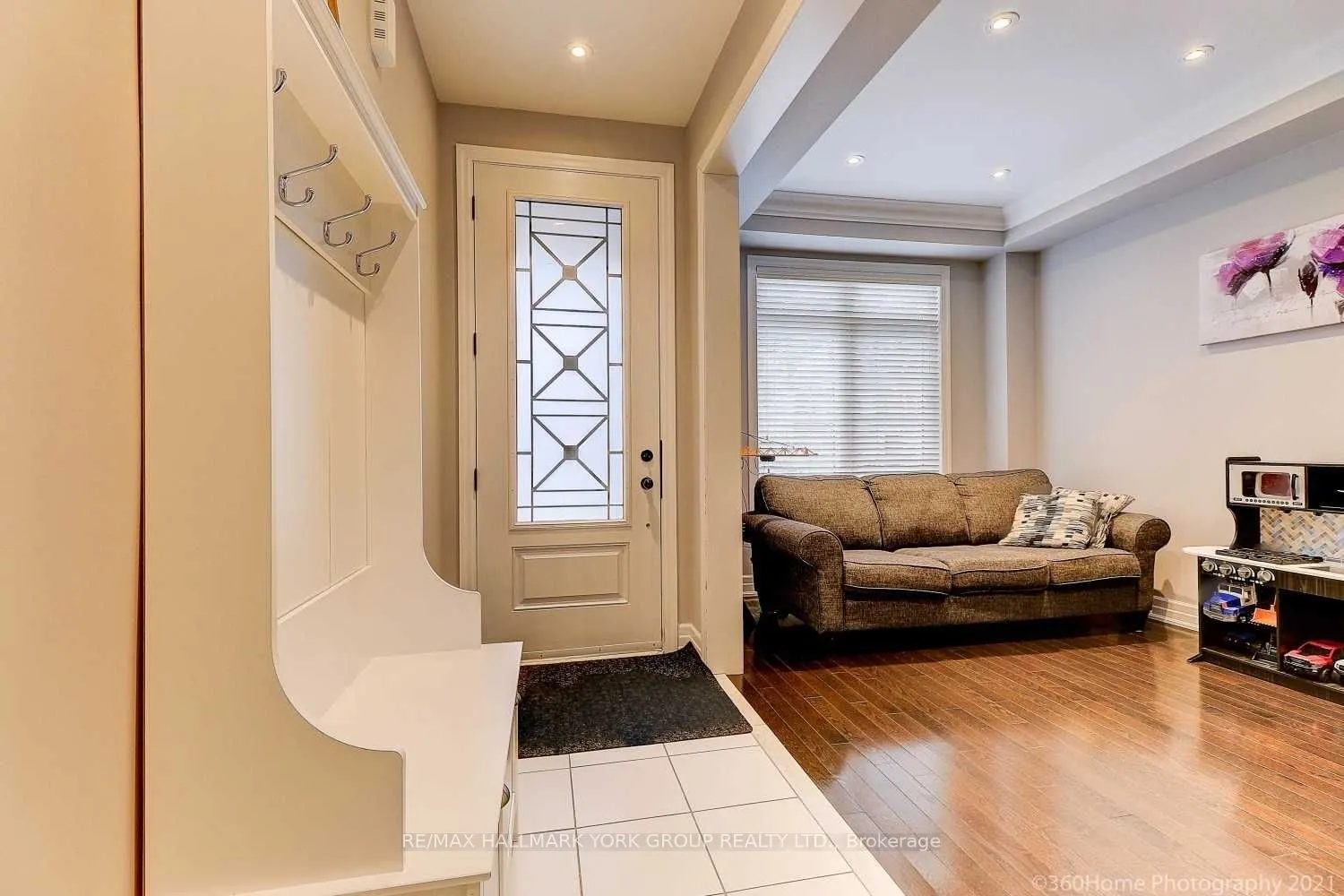 63 Alex Campbell Cres Drive