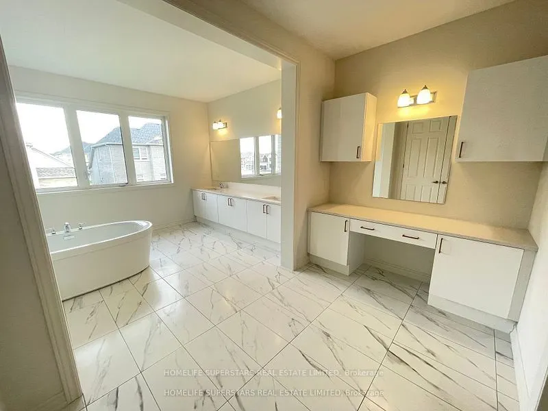 17 Bellflower Crescent