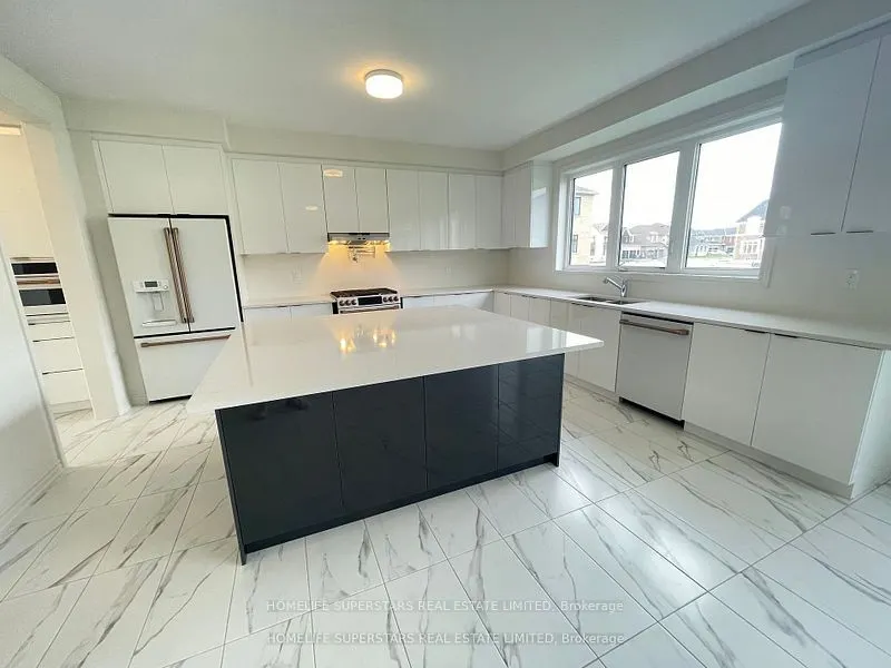 17 Bellflower Crescent