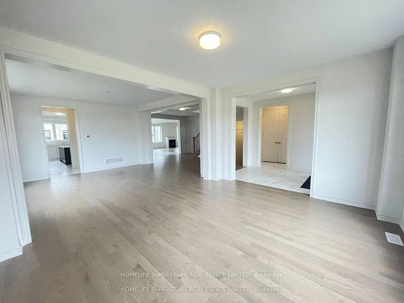 17 Bellflower Crescent
