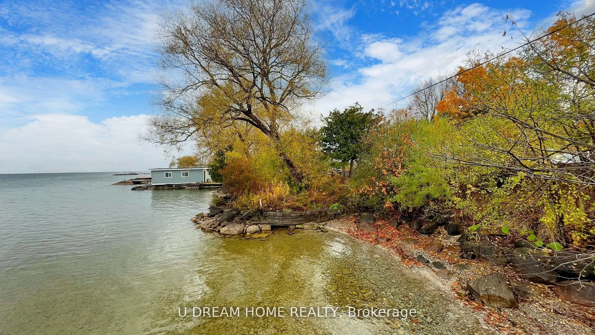 85 Lake Drive E