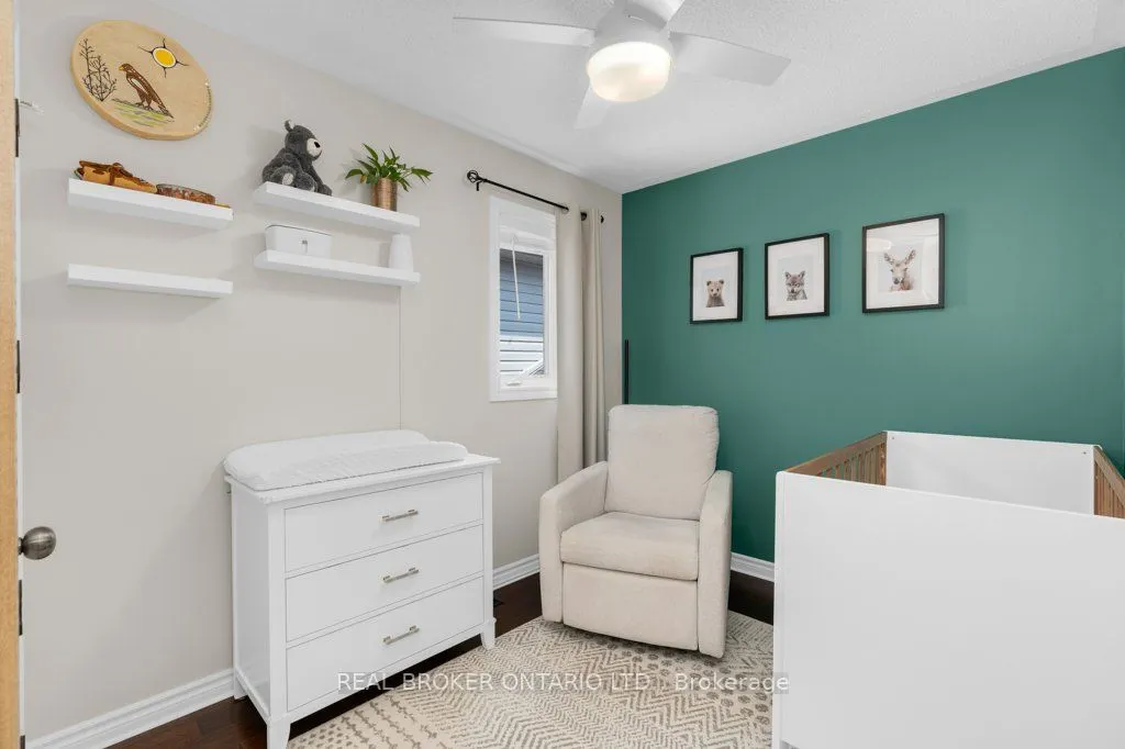 105 Banting Crescent