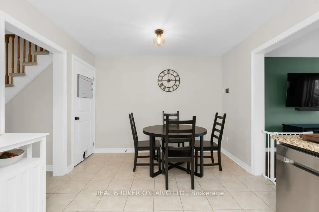 105 Banting Crescent