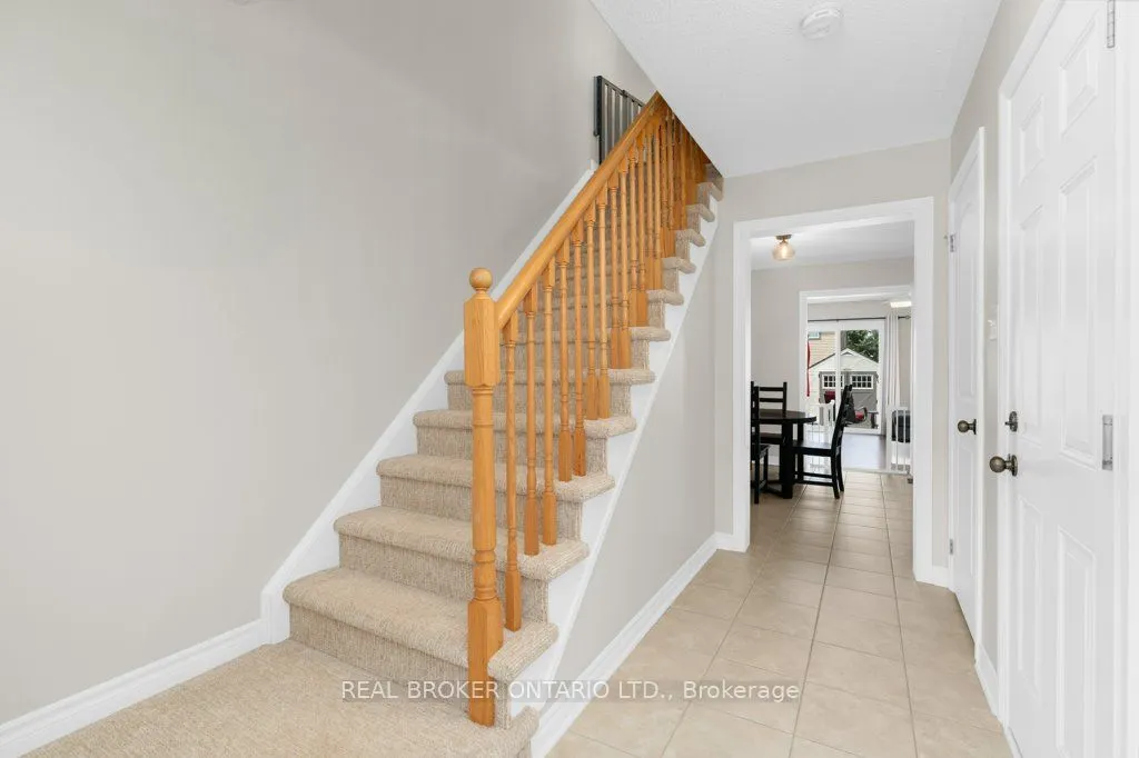 105 Banting Crescent