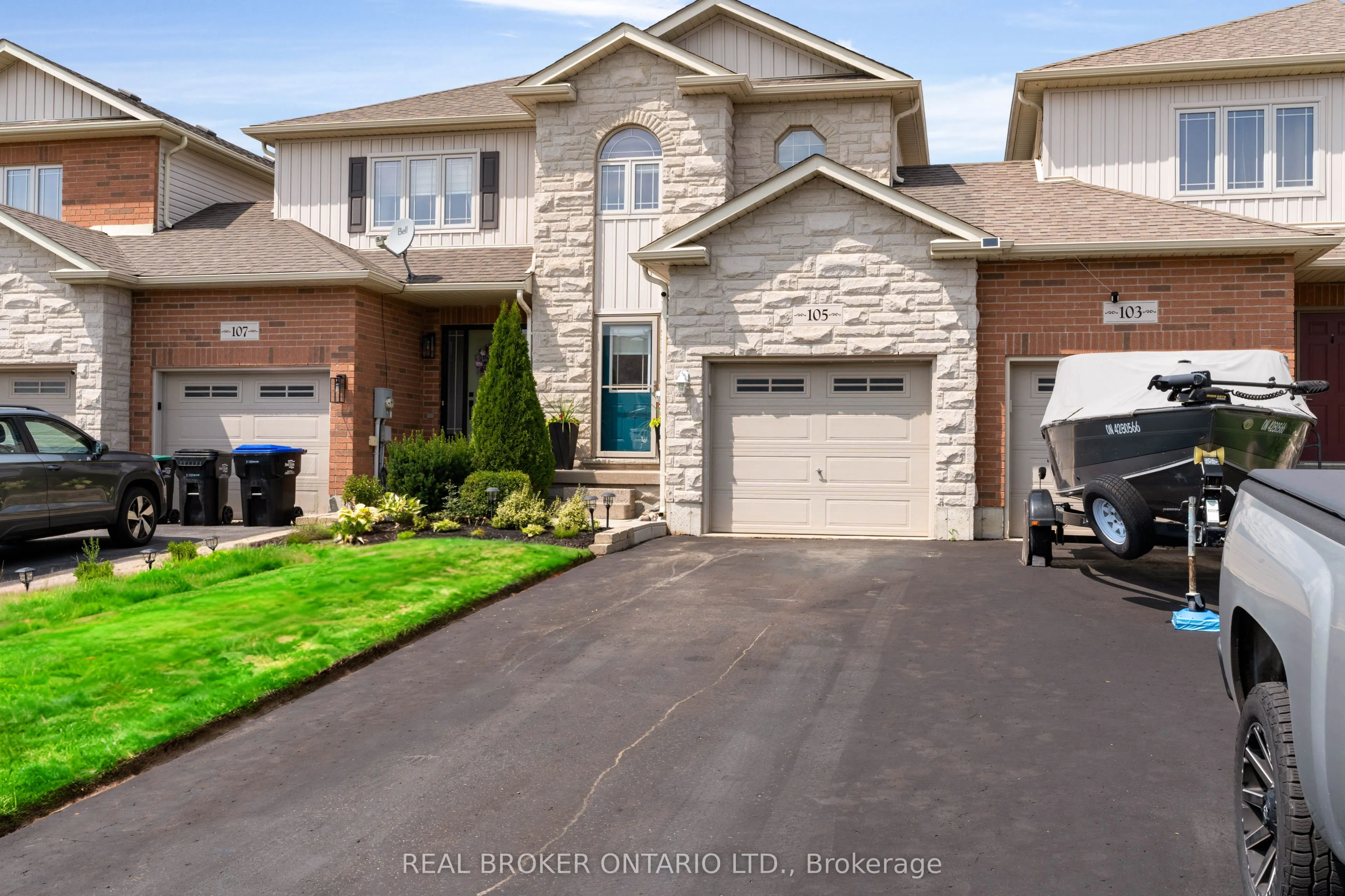 105 Banting Crescent