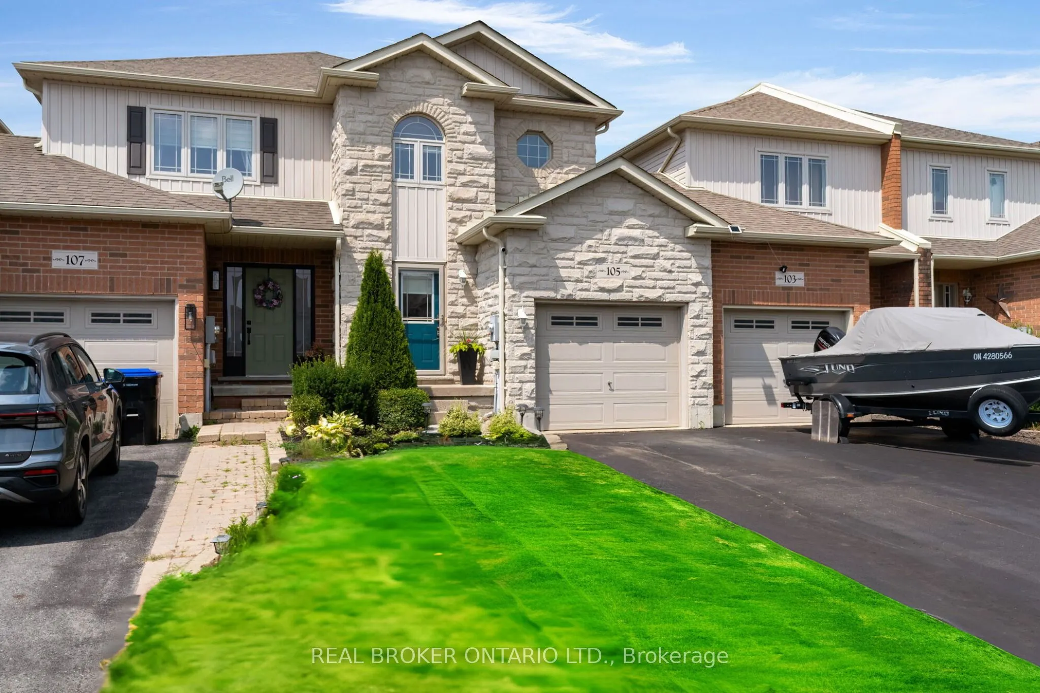 105 Banting Crescent