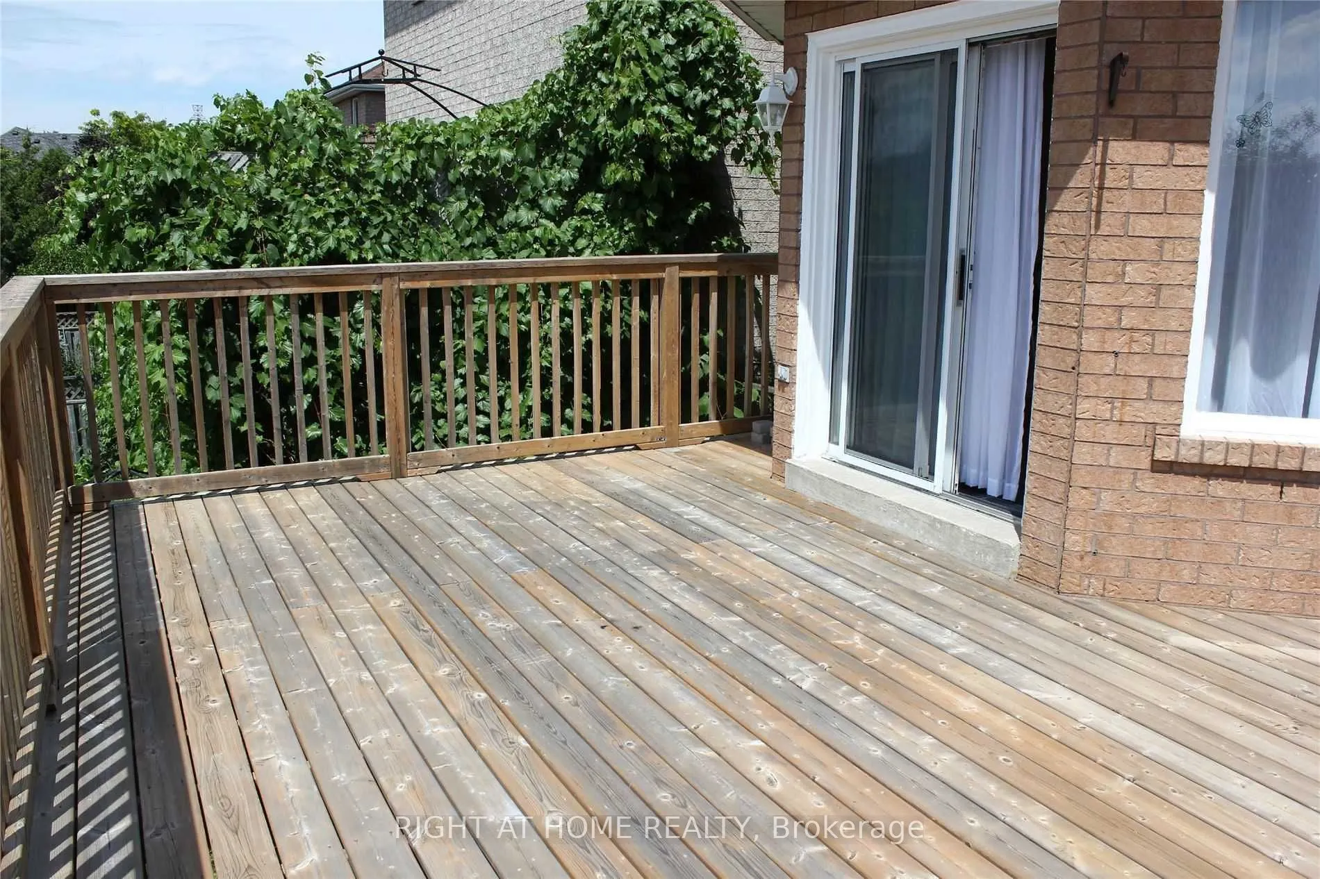 386 Bartholomew Drive