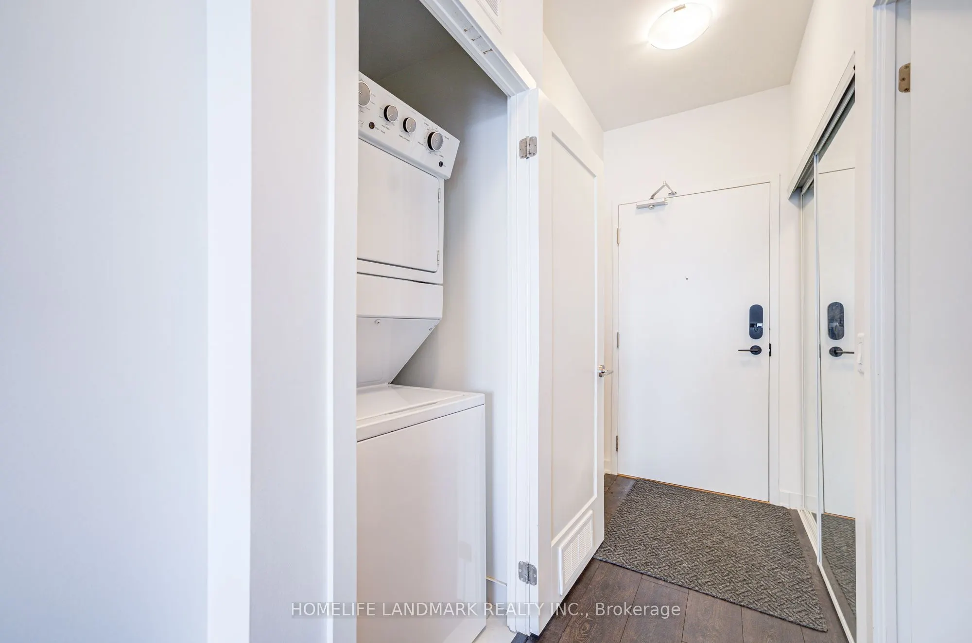 105 Oneida Crescent, #2709