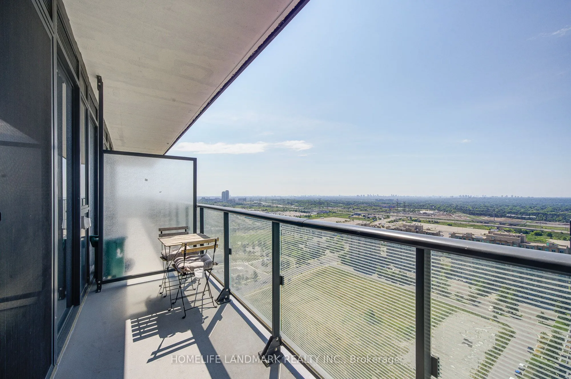 105 Oneida Crescent, #2709