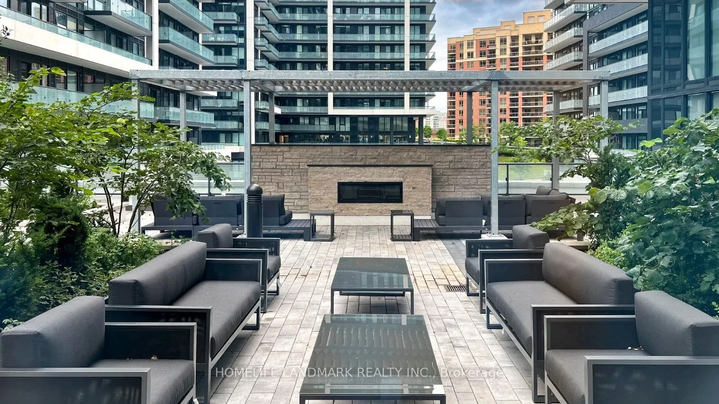 105 Oneida Crescent, #2709