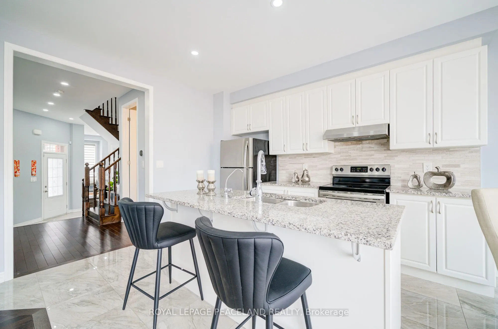 8 Casely Avenue