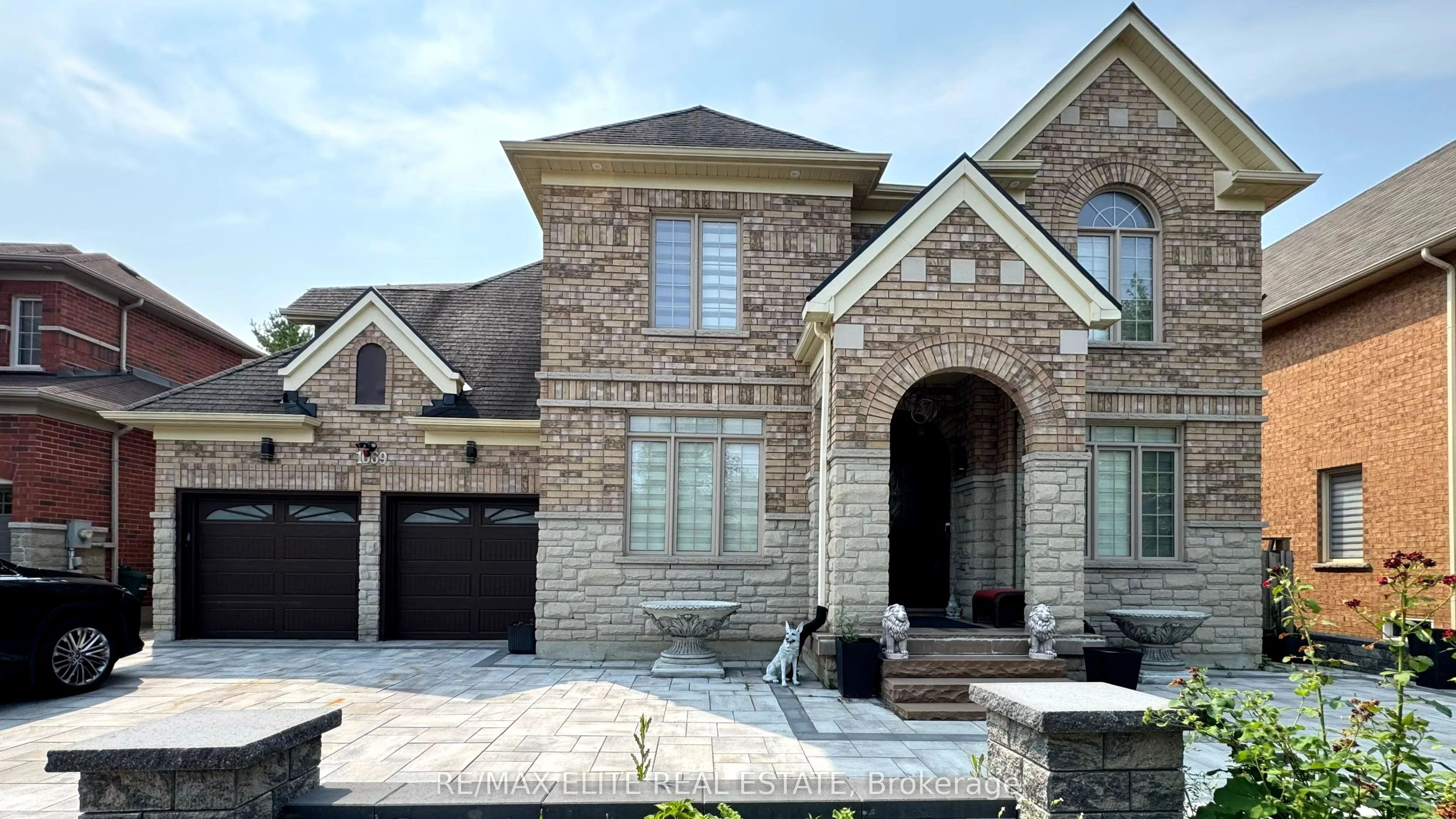 1069 Nellie Little Crescent